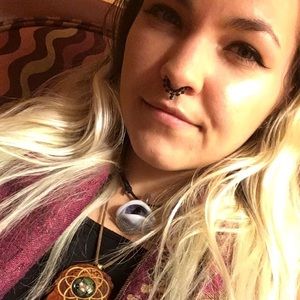 Meet your Posher, Shelby